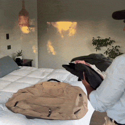 SAIGLOW - The All-in-One Smart Bag That Gets Everything Done in Seconds